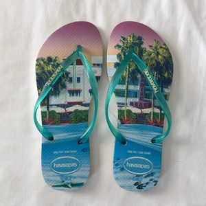 Havaianas Paradise Beach USA 7-8 NWOT